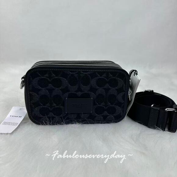 COACH Men's Wyatt Crossbody Bag In Signature Denim/Silver/Black CAJ35 NWT - Picture 2 of 11